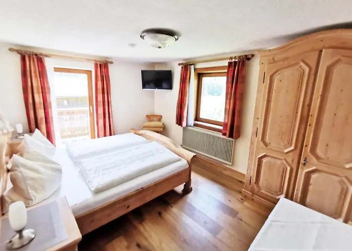 Haus Marienheim Bed & Breakfast *